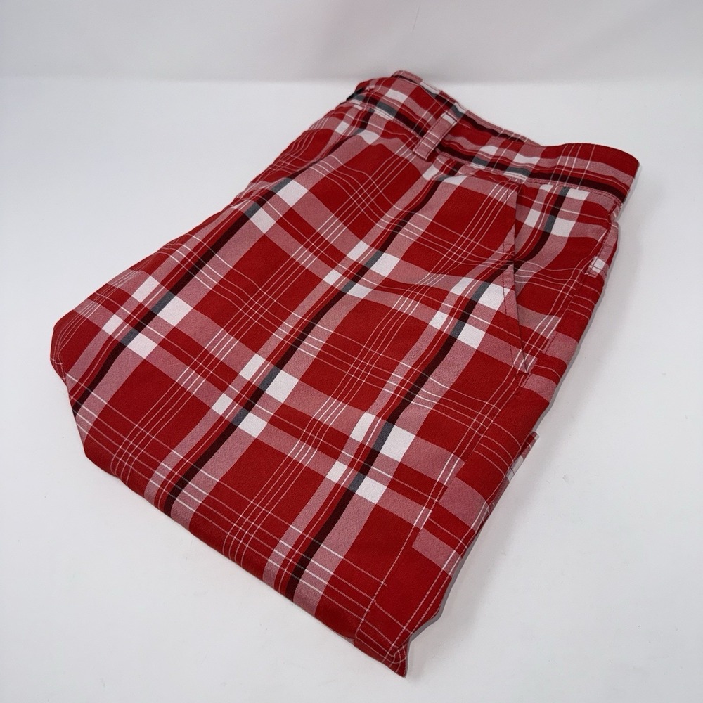 Izod Perform X Golf Mens Size 36 Red Plaid Flat Front Casual Golf Shorts